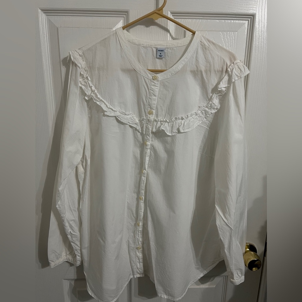 Old Navy XL White Button-Up Blouse with Ruffles